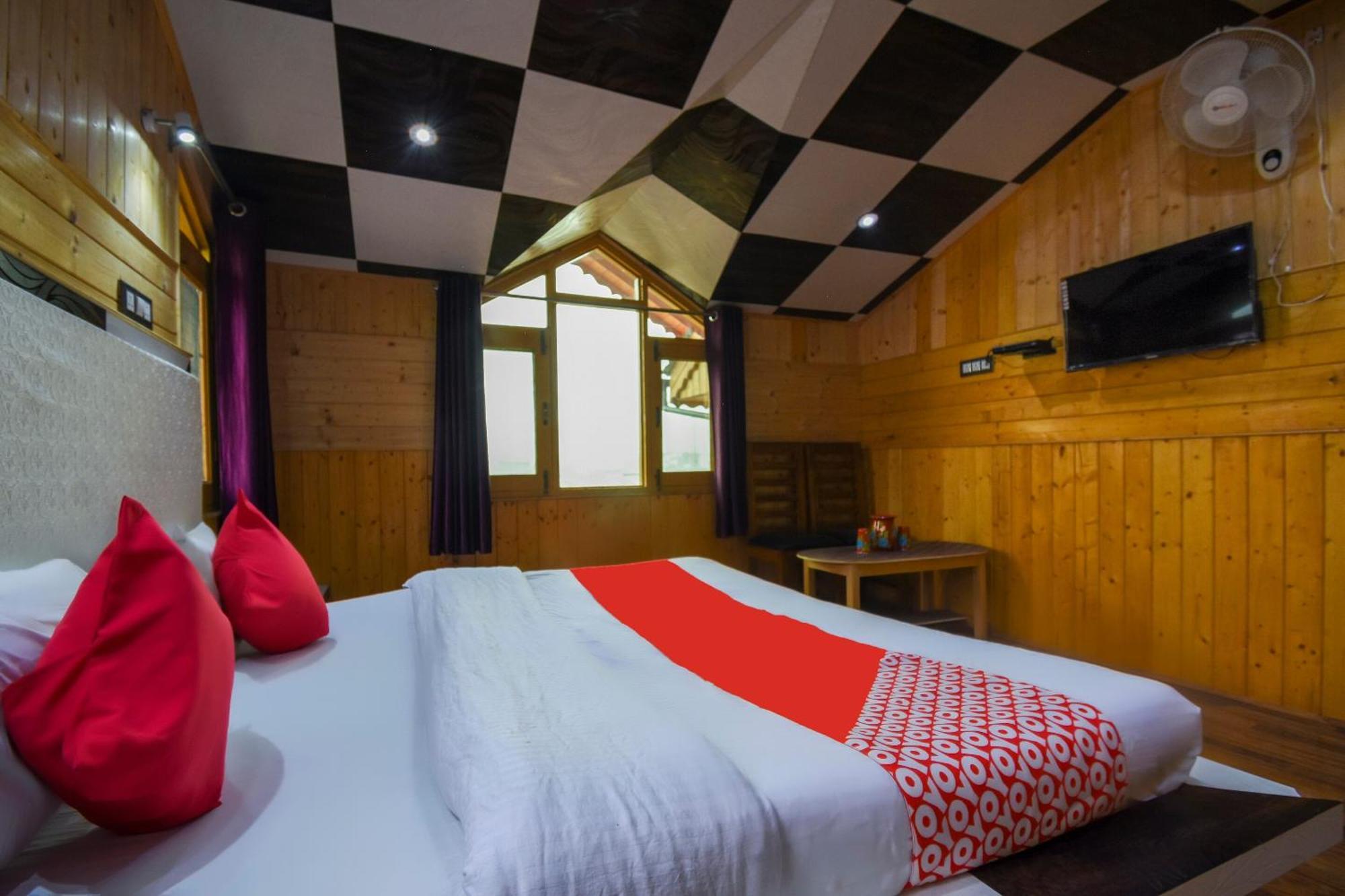 Oyo Hotel New Divine Kashmir Durgjan Extérieur photo