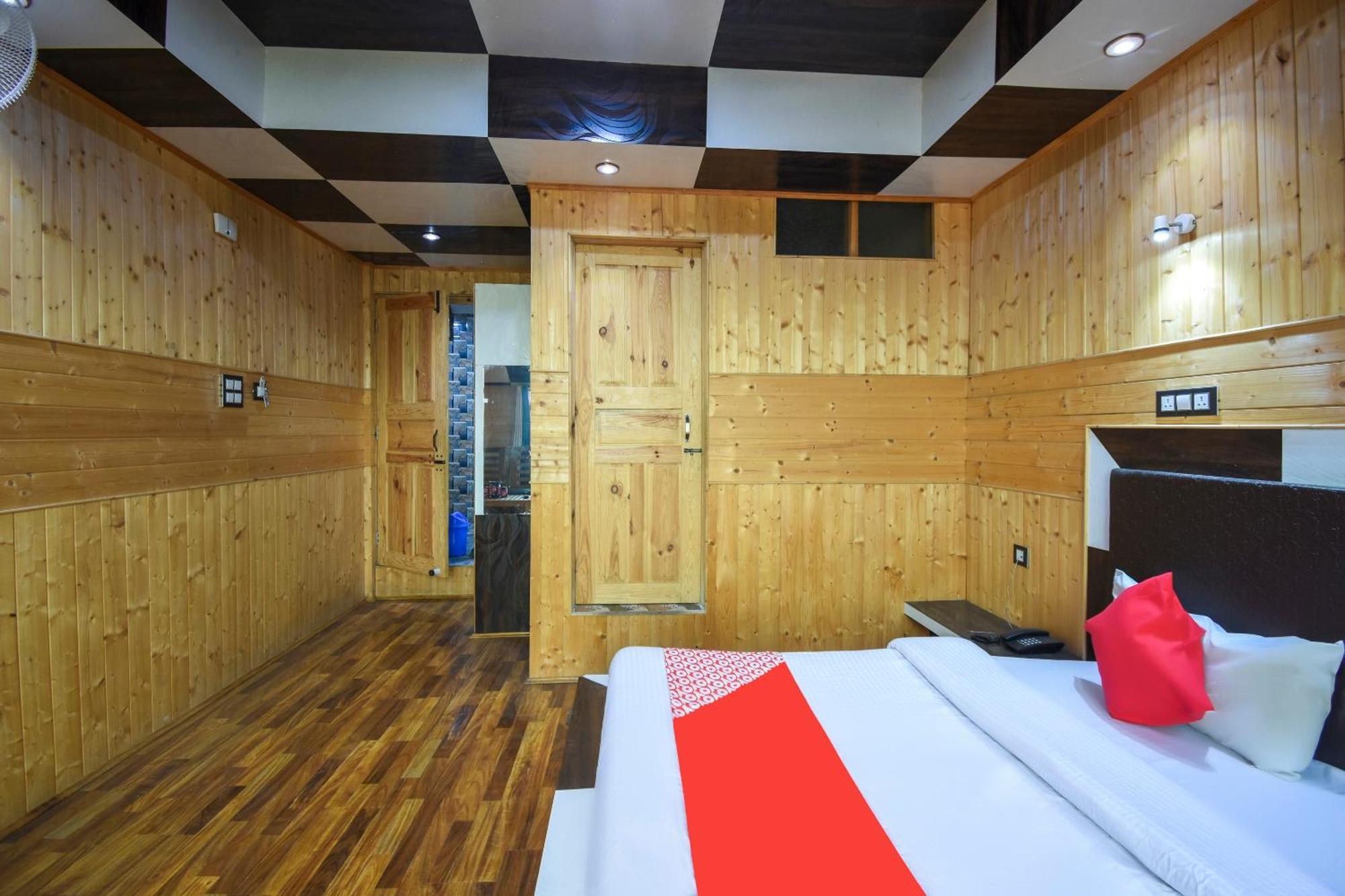 Oyo Hotel New Divine Kashmir Durgjan Extérieur photo