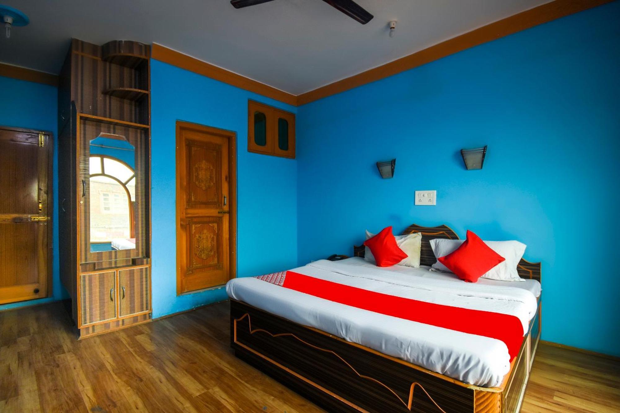 Oyo Hotel New Divine Kashmir Durgjan Extérieur photo