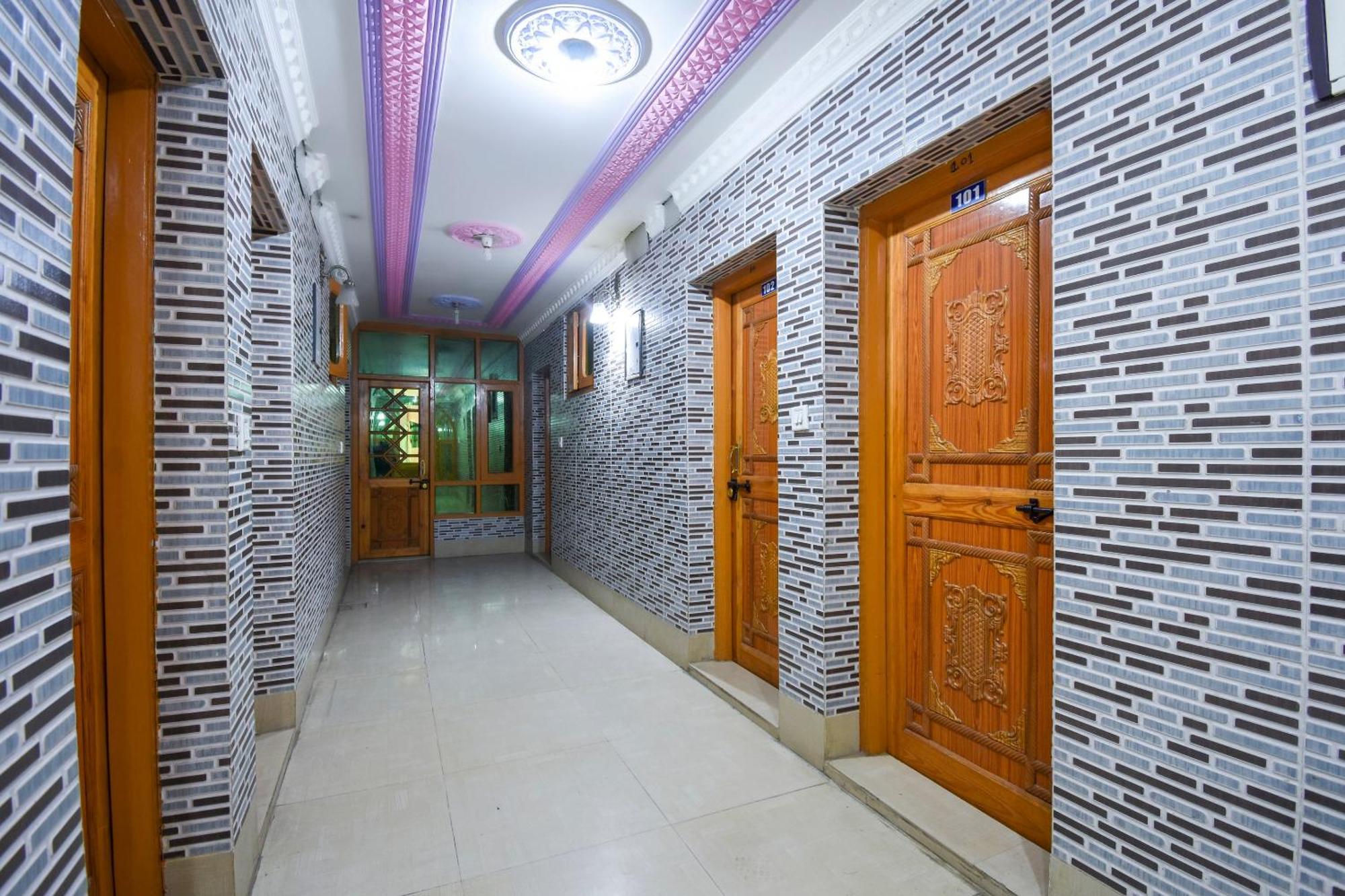 Oyo Hotel New Divine Kashmir Durgjan Extérieur photo