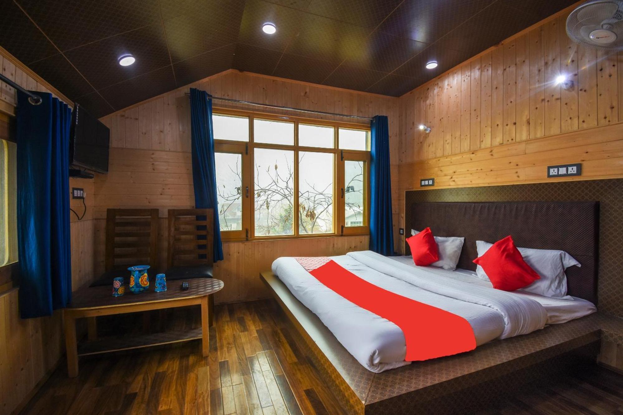 Oyo Hotel New Divine Kashmir Durgjan Extérieur photo