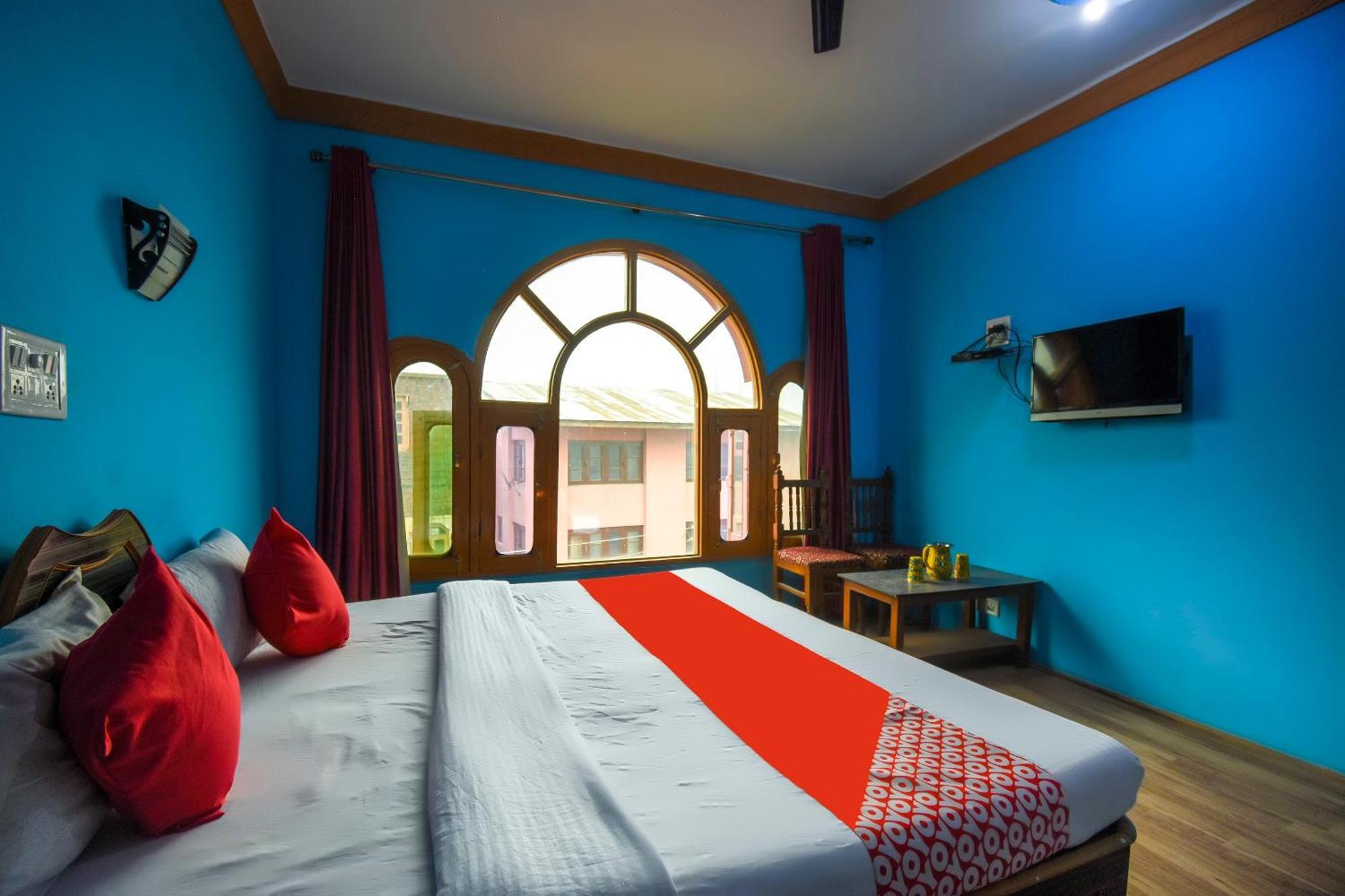 Oyo Hotel New Divine Kashmir Durgjan Extérieur photo